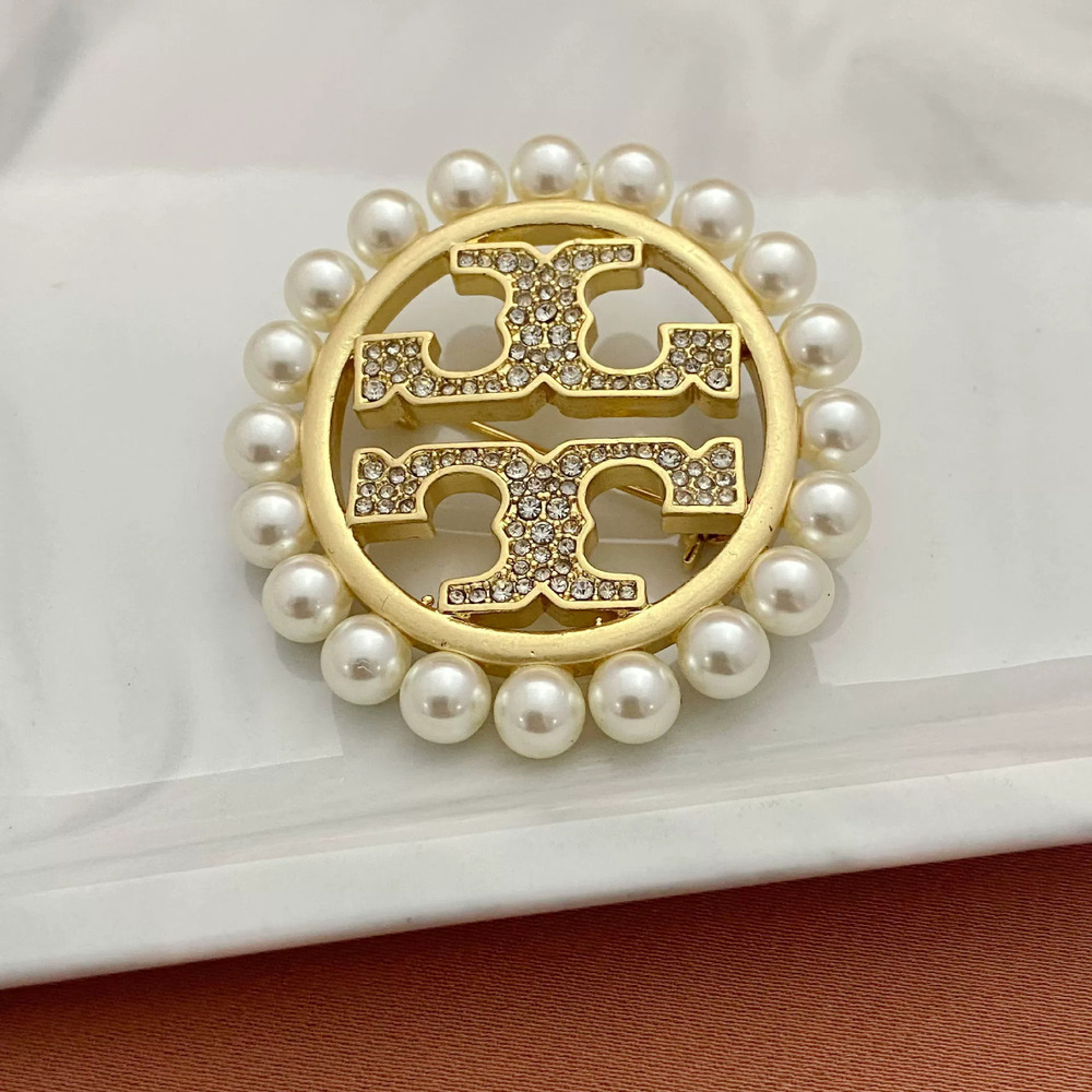 Tory Burch Rhinestone Imitation Pearl Geometric Round Metal Brooch